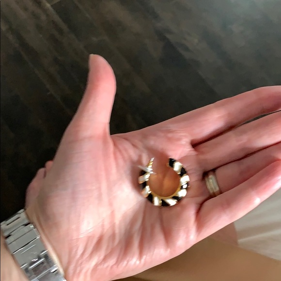 Kenneth Jay Lane enamel hoops - Picture 2 of 3